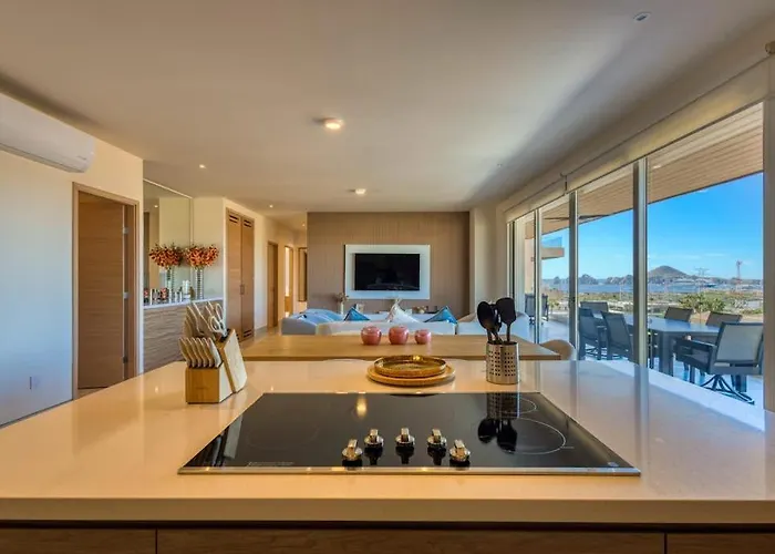 Bright Coastal With Ocean-view Balcony, Gym, Pools, Bbq & Kid's Park *